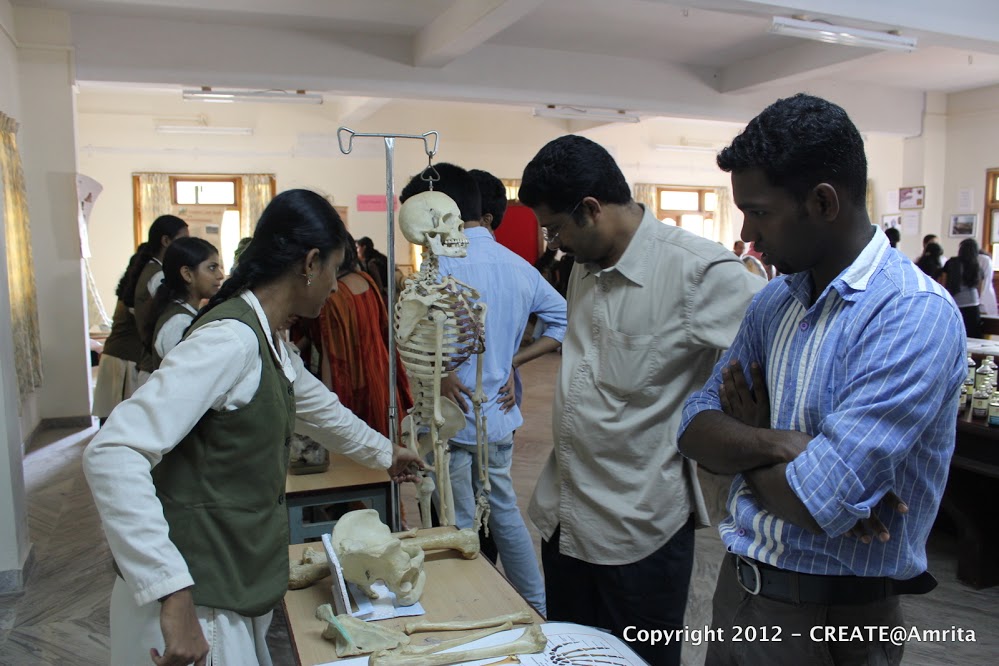 11a-Demo by the students of Amrita Ayurveda Hospital at the Ayurveda Expo