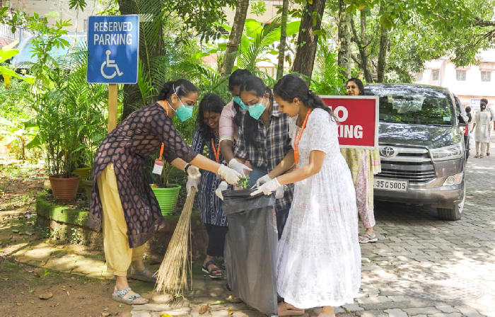 Amrita Vishwa Vidyapeetham Kochi Observes World Cleanup Day 2025 for Amritavarsham 72