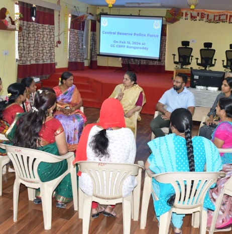 meeting-crpf-wives