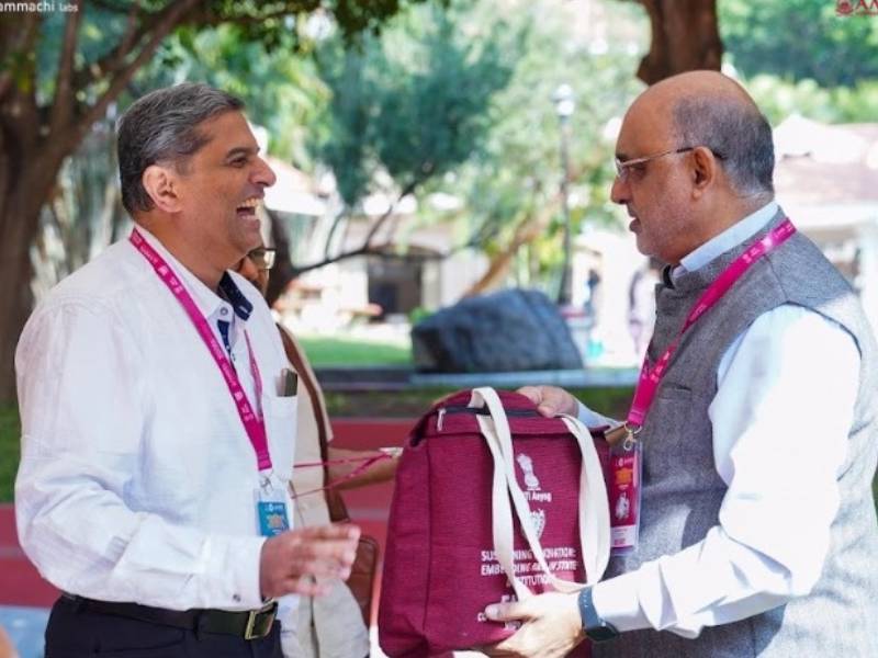 Women Artisans Power Sustainable Conference Kits Through AMRITA SANKALP AVSAR Initiative