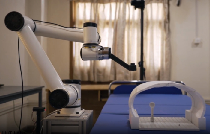 Robotic Arm – Hyperthermia & Brachytherapy System