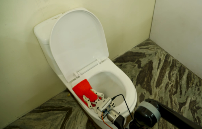 Toilet Cleaning Robot