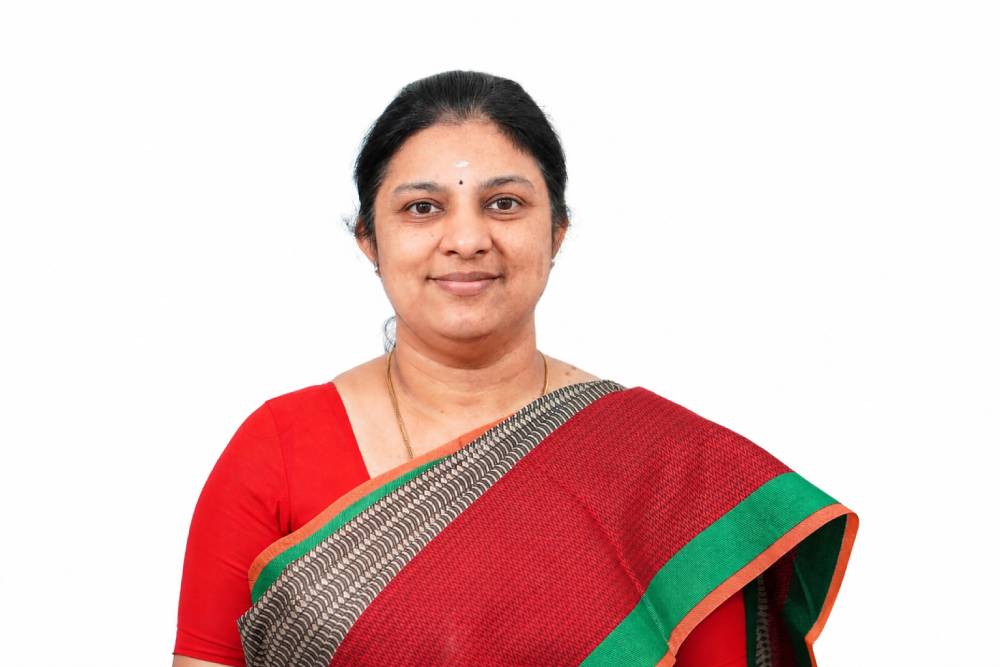 Dr. Lavanya R.