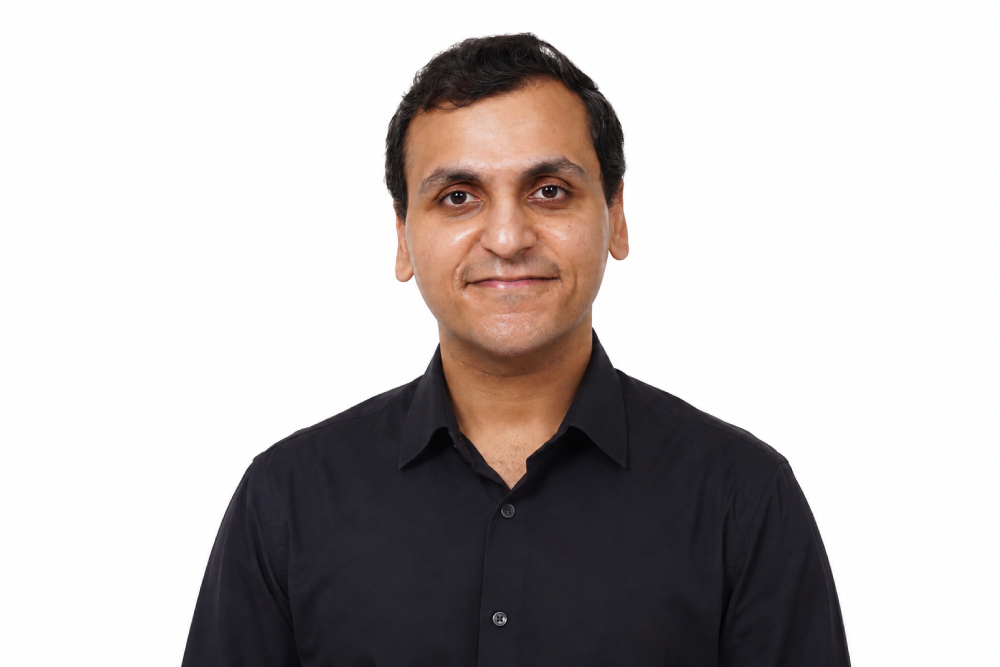 Dr. Raghav Nayar