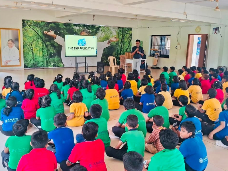 The 2nd Foundation Takes Year-Long School STEM Program to Amrita Vidyalayam, Bhubaneswar