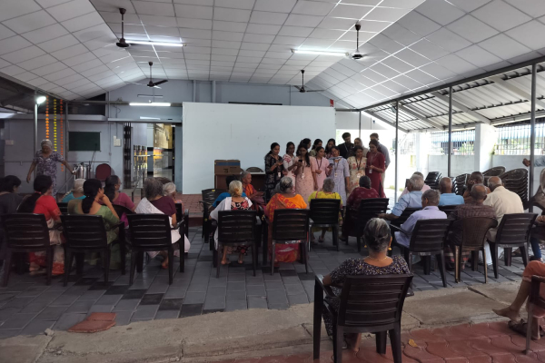 old-age-home-visit-thevara-gallery